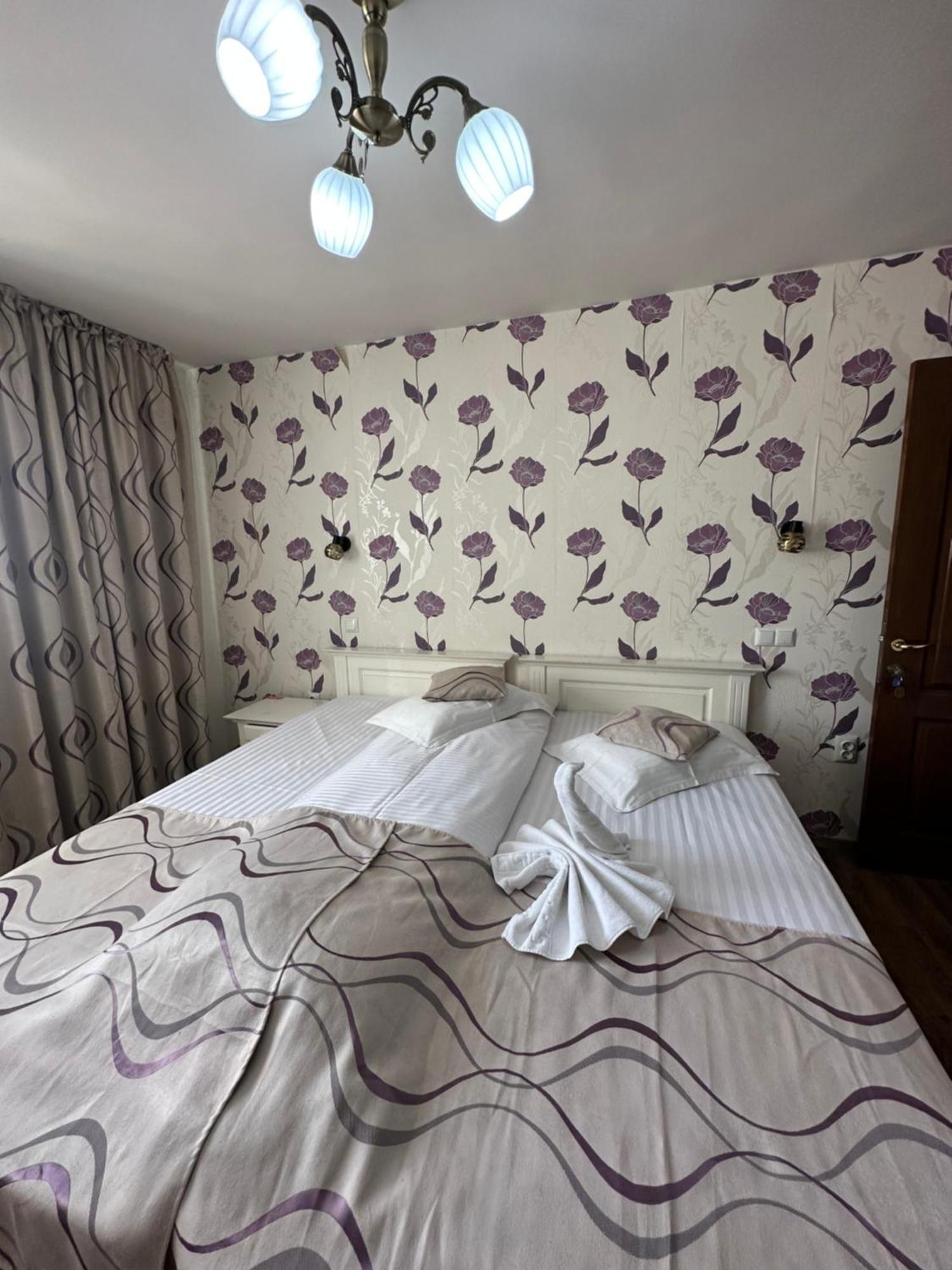 Pensiunea Casa Simoni Ploieşti Extérieur photo