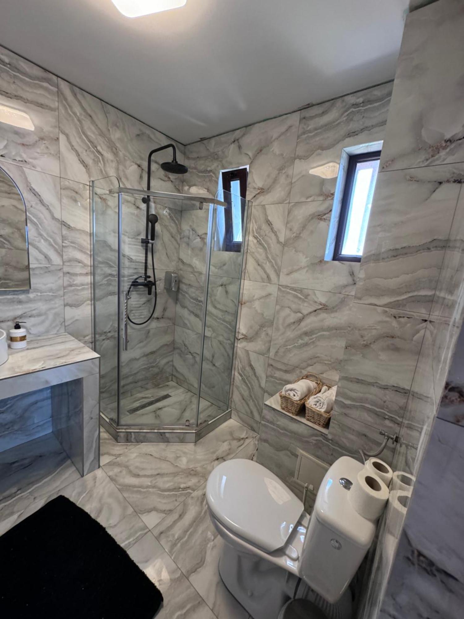 Pensiunea Casa Simoni Ploieşti Extérieur photo